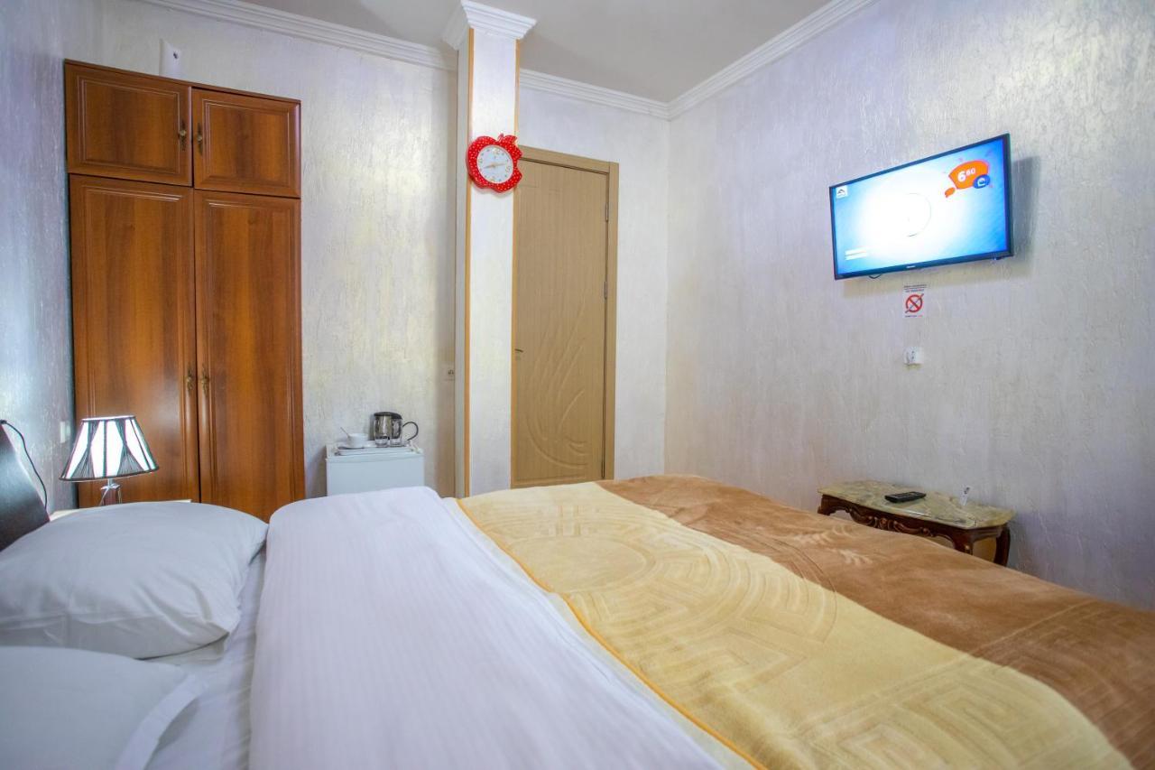 Hotel Mkudro Кутаиси Экстерьер фото