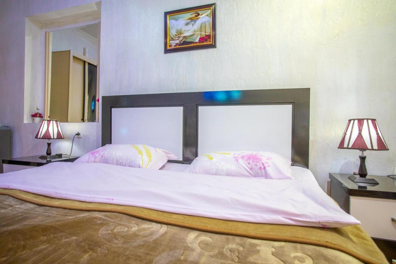 Hotel Mkudro Кутаиси Экстерьер фото