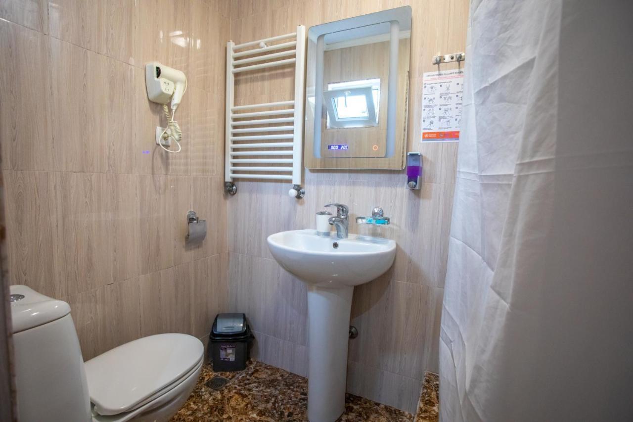 Hotel Mkudro Кутаиси Экстерьер фото